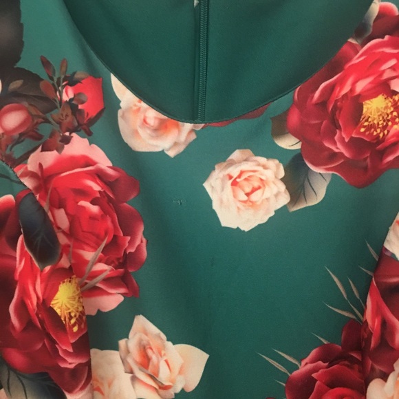 Beautiful young xsmall spring dress - Picture 5 of 5